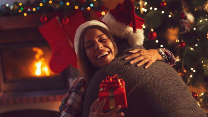 920+ Best Christmas Messages for Friends, Family, & Coworkers